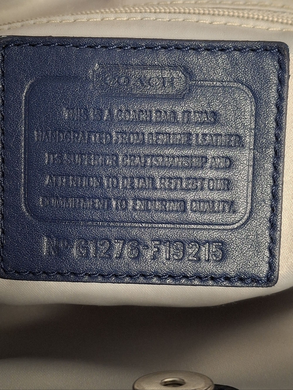 Coach Kiss Lock Carryall Shoulder Bag Navy patent leather Great Condition - Picture 7 of 8